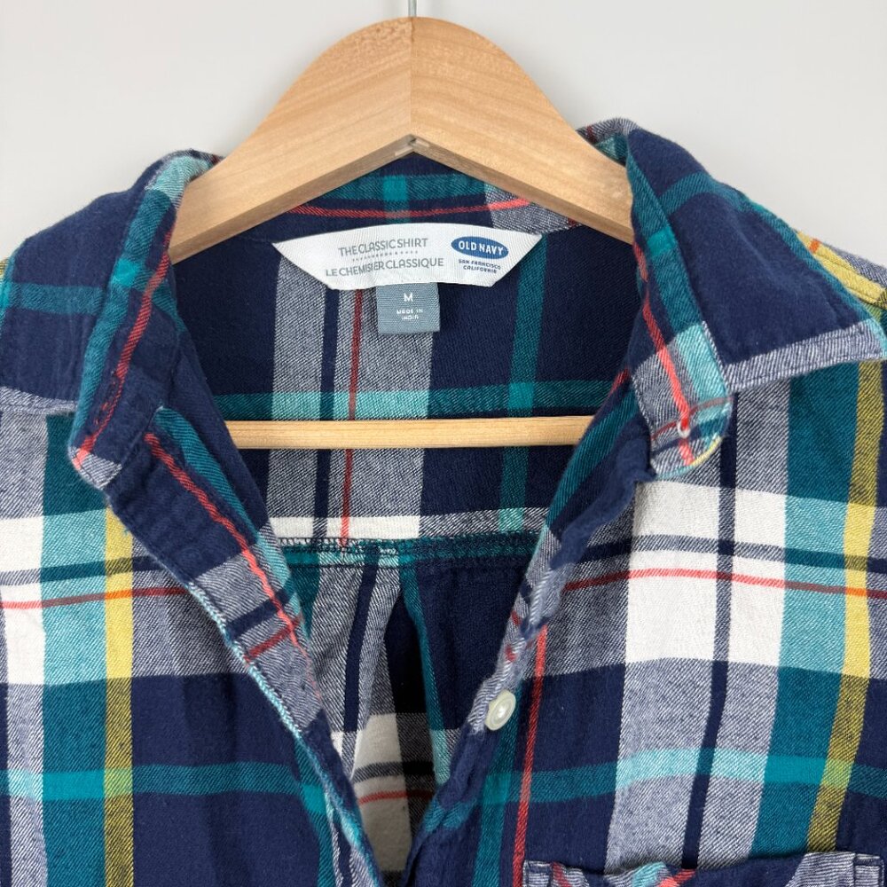 Old Navy Women's Plaid Flannel Classic Fit Button-Down Shirt, Size M - Picture 3 of 6